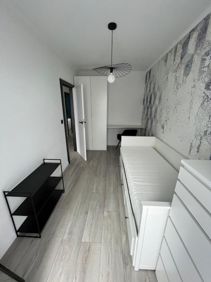 Apartament Trzy Pokoje Mieszkanie W Nowej Dzielnicy Wroclawia Zewnętrze zdjęcie